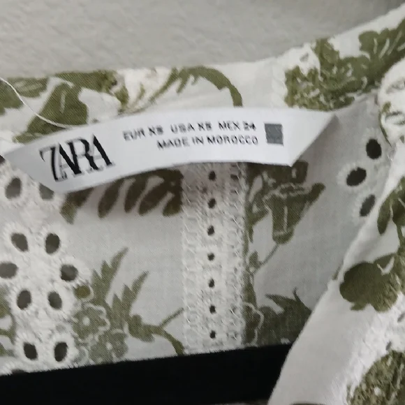 Zara White and Green Floral Blouse - Picture 5 of 9